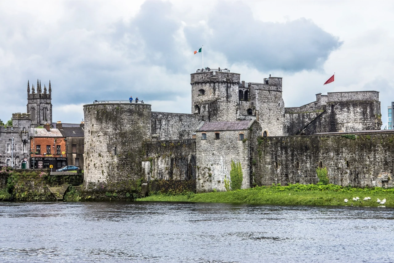 Limerick Travel Chauffeur