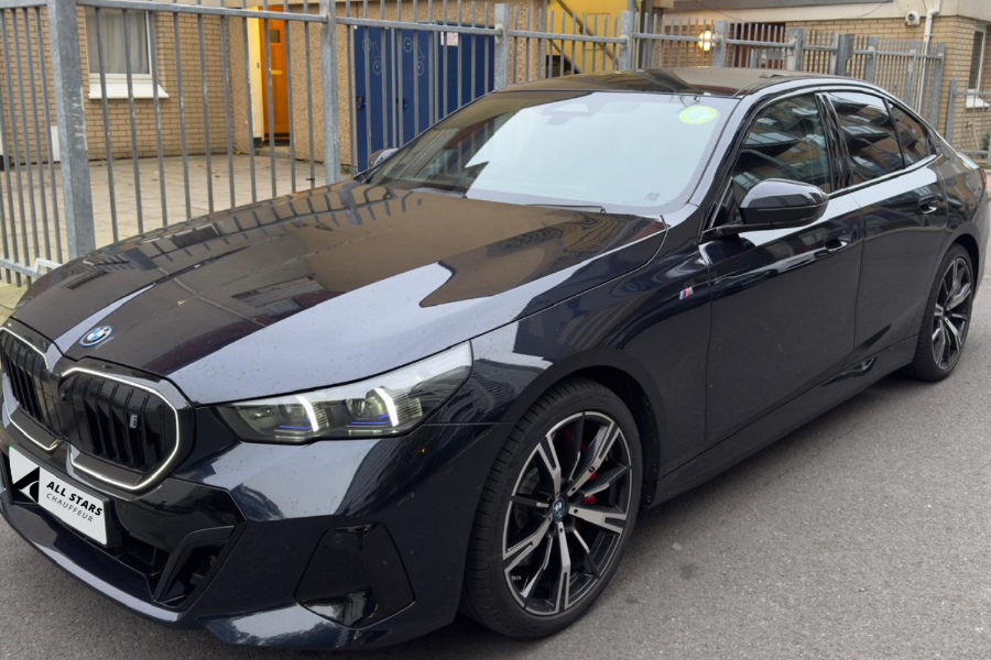 BMW-i5-side-view-1