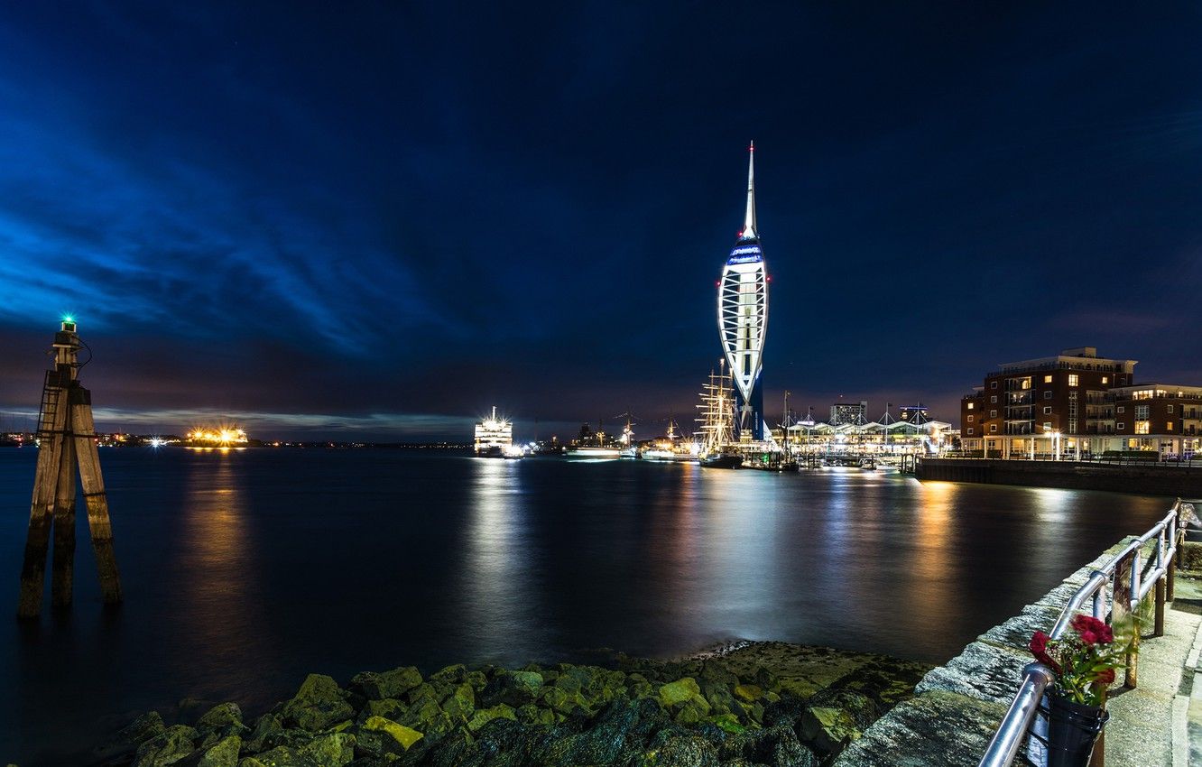 Luxury-chauffeur-car waiting-at-Southampton Port-cruise-terminal-for private-transfers-and- executive-travel-services.